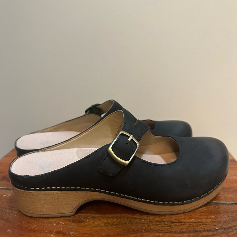 Dansko Britney Black Burnished Nubuck Leather Mary Jane Mule Clogs Size 43